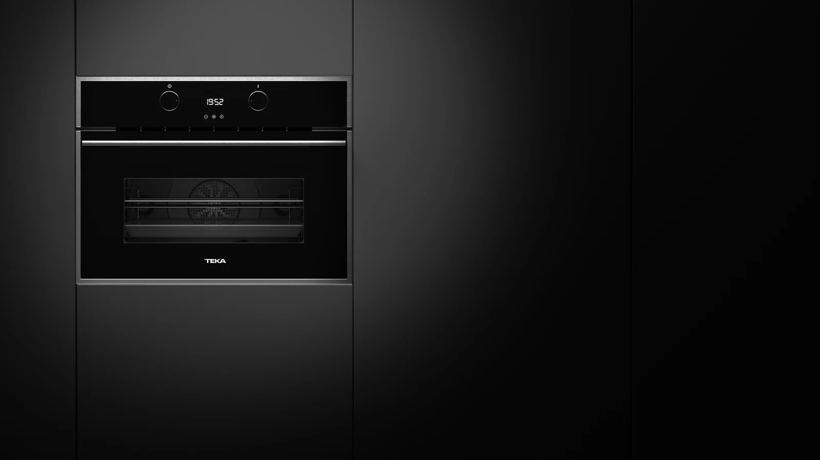 Компактный духовой шкаф  Teka Maestro HLC 844 C BLACK-SS Чёрное Стекло